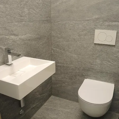 Fiore Rosa By Fewotessin Apartment *