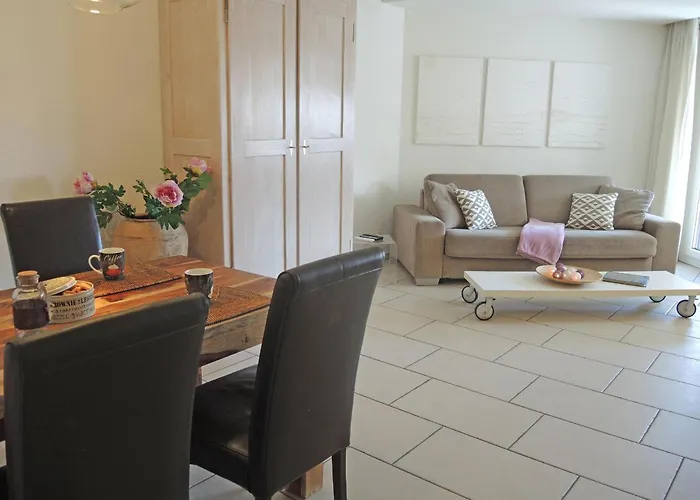 Fiore Rosa By Fewotessin Ascona