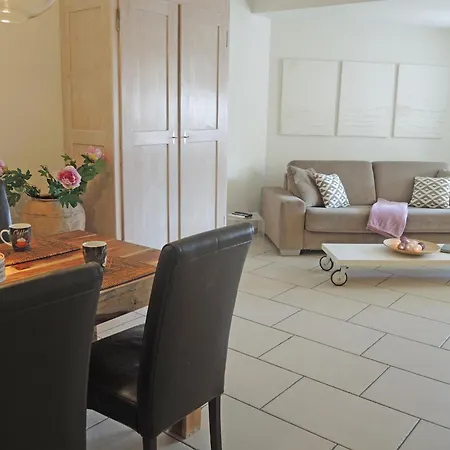 Fiore Rosa By Fewotessin Ascona